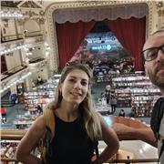 Práctica, precisa y disponible para dar clases para todos los niveles