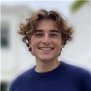 Étudiant en 3eme année d’école de commerce en programme Master, j’enseignerai les mathématiques de niveau primaire à lycée