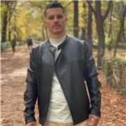 Ingeniero en electricidad y mecánica, con experiencia dando clases de matemáticas física y química