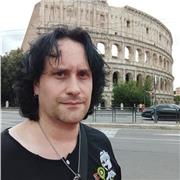 Se ti serve aiuto per i compiti, per imparare le basi e per parlare e comprendere l'inglese senza difficoltà, ci sono io!