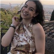 Estudiante de grado imparte clases a niños hasta bachiller