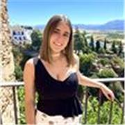 Estudiante del grado de Educación Primaria, con ganas de enseñar a los alumnos.