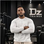 Entrenador personal especializado en trabajo funcional, kick boxing y entrenamiento de fuerza para todas las edades