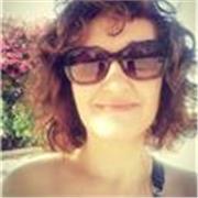 Profesora nativa de inglés con 24 años de experiencia, comparte clases de speaking, FCE, CAE, business English. 