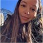 Soy profesora de italiano nativa. Tengo muchas ganas de enseñar a todos mi idioma