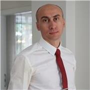 An English teacher with 15 years of experience, teaching A1-C2, business English and international tests.