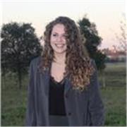Studentessa di matematica impartisce lezioni di matematica per studenti