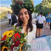 Ho studiato l'inglese, il francese e lo spagnolo! Conosco anche un po' di sardo e gallurese ☺️