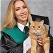 Veterinaria autónoma titulada, actualmente trabajo en clínica de pequeños animales pero tengo experiencia en caballos y exóticos 