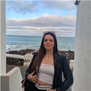 Profesora de matemáticas imparte clases a niños de 1° Primaria hasta 1° ESO