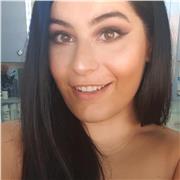 Laureanda in lingue straniere impartisce lezioni di inglese per scuola elementare, media e superiore