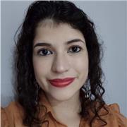 Professora, tradutora e intérprete de Inglês-Português