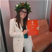 Neolaureata in filosofia impartisce lezioni di filosofia, storia e lettere. Disponibile anche per aiuto compiti
