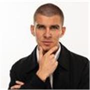 I am a passionate vocal coach and music producer helping beginners and aspiring singers unlock their true voice.
