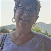 Aide aux devoirs dans la douceur et la bienveillance.