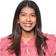 Estudiante de máster en IE University, ofrezco clases de refuerzo escolar y apoyo en inglés para niños y jóvenes.