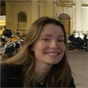 je peux aider aux devoirs dans quelques matières tels que les maths, le français, la physique