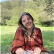 Profesora nativa que ofrece clases online