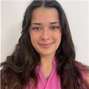 Étudiante en master d’événementiel, propose aide aux devoirs pour accompagner les élèves dans leur progression