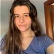Tengo la doble nacionalidad (francés y español) y muchos contactos con Francia, ya que buena parte de mi familia está ahí. Estoy aquí dispuesta a ayudaros a aprender francés