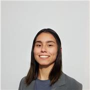 Profesional en psicología, especialista en adicciones en formación ofrece clases a estudiantes universitarios y bachilleres