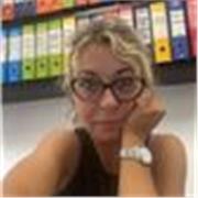 Chiara, competente e capace. 
Laureata in Letteratura Italiana Moderna e Contemporanea - Vecchio Ordinamento. 
Appassionata di Storia Moderna e Contemporanea ho sostenuto 4 esami nelle materie indicate con media voto 29.5