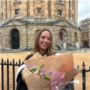 Oxford English Graduate providing lessons in English up to A level, as well as application advice