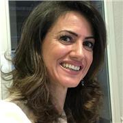 Profesora de Inteligencia Emocional transmutando la memoria celular