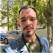 Estudiante universitario de Filología Hispánica y Estudios Ingleses. Doy clases de lengua castellana o inglés indistintamente.