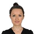 Her yaştan çocuğa ders veren alanına hakim İngilizce öğretmeni