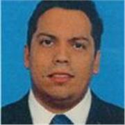 Profesor de ciencias químicas, especializado en química orgánica