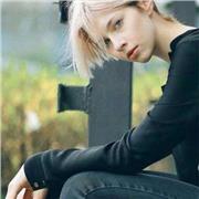 Madrelingua laureata in Mediazione linguistica e culturale, offro lezioni individuali perdonalizzate