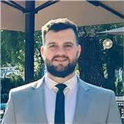 Photoshop, Illustrator and web design classes. Teacher with years of design experience. Personalized experience of learning for teens and adults.