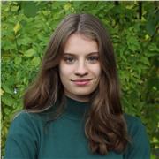 Englisch-Tutor der Schüler und Schülerinnen allen alters unterrichtet