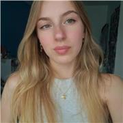 Cours de français pour les primaires, possibilité de donner des cours en distanciel. Diplômée du bac avec mention assez bien.