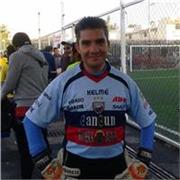 Profesor que imparte materias a niños y jóvenes de todos los niveles