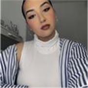 Chica de 19 años titulada en Bachillerato Cientifico ( rama sanitaria/ biológica ), actual opositora a Policía Nacional. 