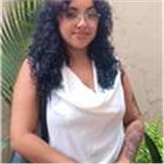 Educadora em Artes com foco em arte-educação