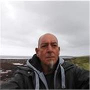 I am a native English speaker with 2 years experience both online and face to face English teaching