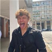 Iscritto al politecnico di Torino, disponibile per ripetizioni di studenti delle superiori, medie e elementari