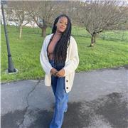 Profesora de inglés ofrezco clases de español nativo, así como de biología y química