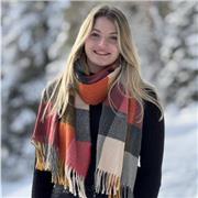 Englisch-, Deutsch- und Latein-Tutor. Ich gebe bereits Nachhilfe in diesen Fächern für jede Schulart und habe noch Kapazitäten