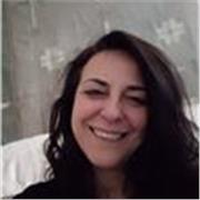 Mi piace vincere sfide, unire tradizione e innovazione, lavorare in gruppo, e soprattutto conseguire i risultati attesi. Laureata in scienze politiche, insegno materie giuridiche ed economiche presso ist.superiori