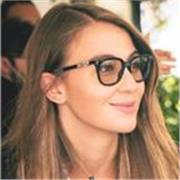 Laureata Magistrale in Ingegneria Aerospaziale impartisce lezioni provate di Matematica e Fisica