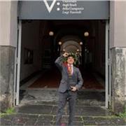 Ingegnere informatico offre lezioni di informatica e programmazione per studenti di ogni livello.