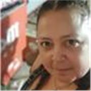 Paciente, extrovertida y con muchas ideas distintas para poder hacer las clases más amenas