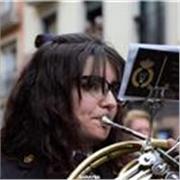 Maestra de lenguaje musical e instrumento (trompa)