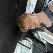 Profesor de apoyo escolar para dar clases a niños