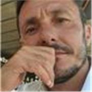 Personal trainer impartisce sessioni di allenamento individuali e con un programma personalizzato a domicilio o presso struttura sita in Ercolano