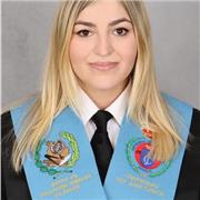 Profesora de primaria niños de entre 6 y 14 años